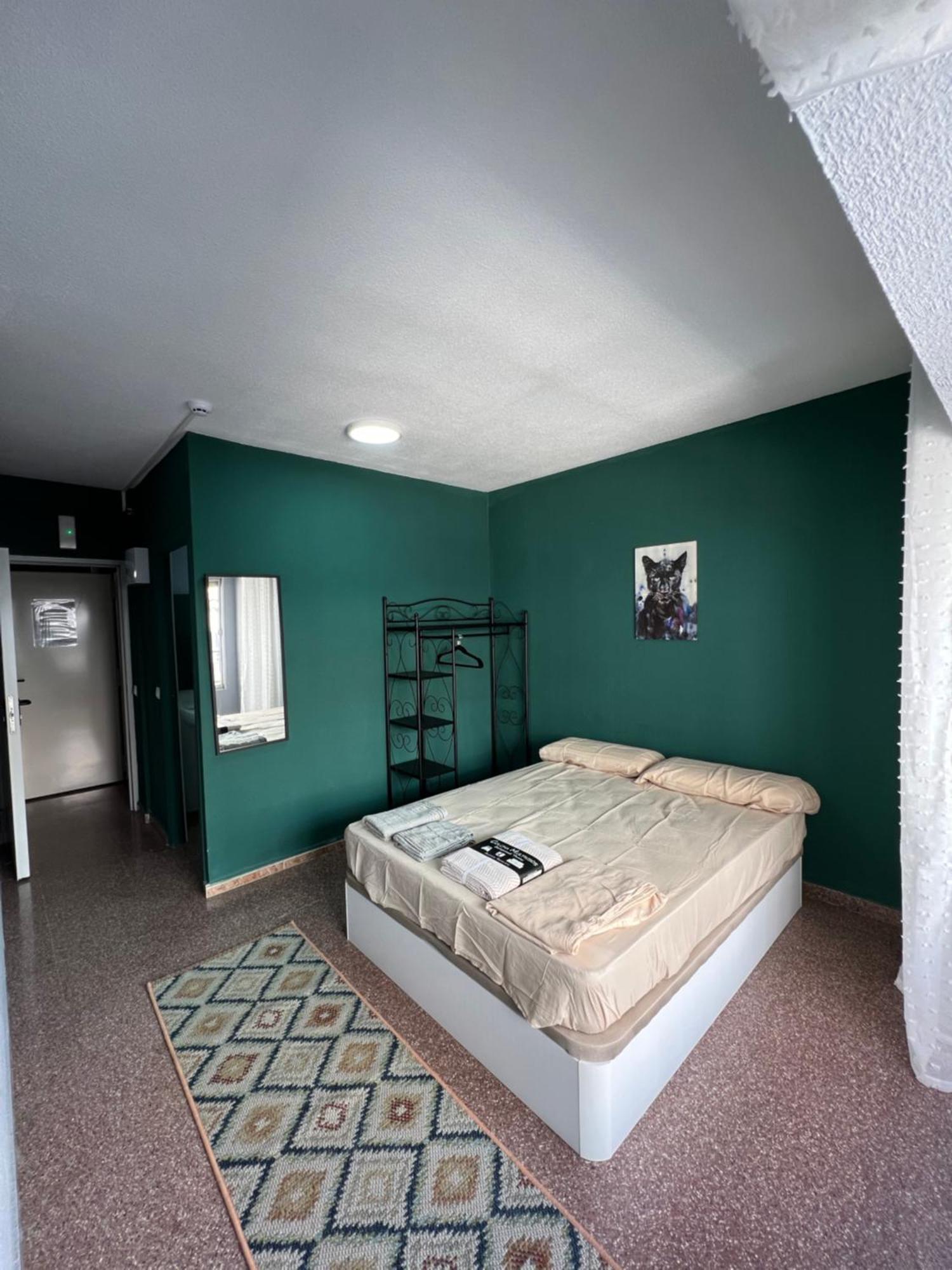 Hostel Doctor Buades