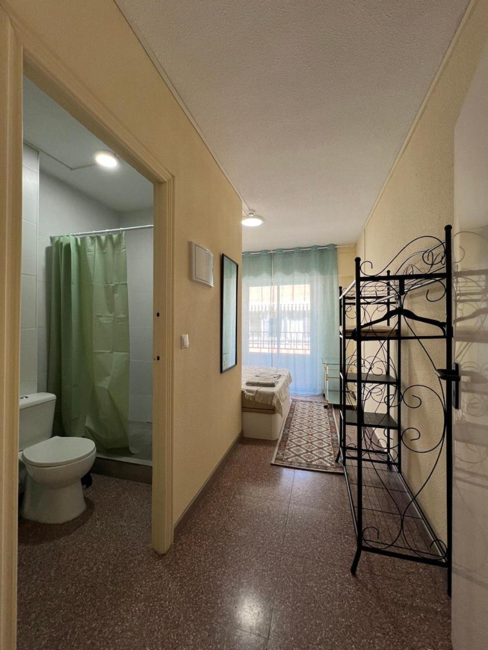 Doctor Buades Hostel *