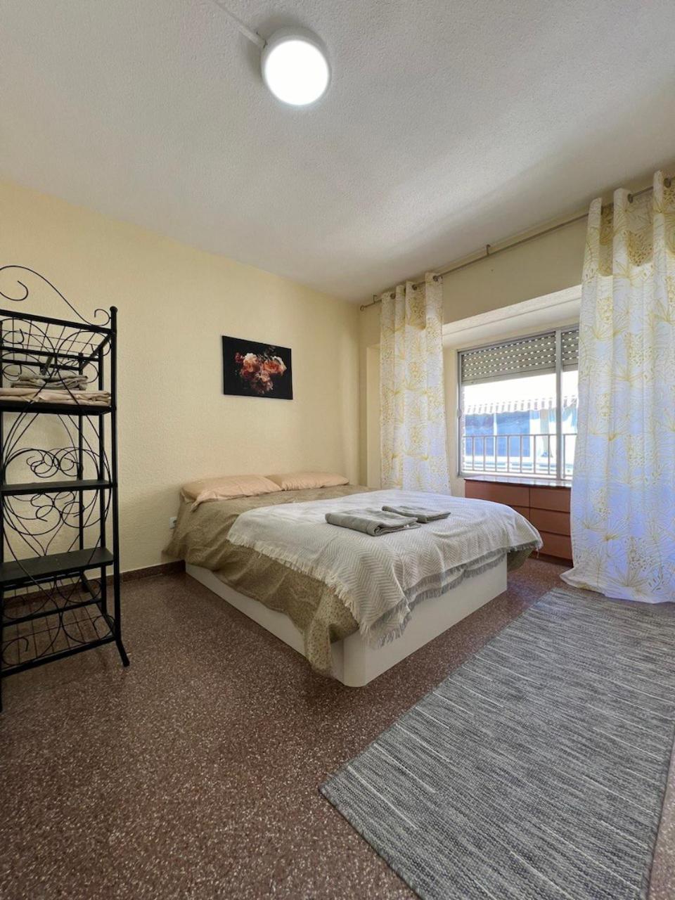 Doctor Buades Hostel *